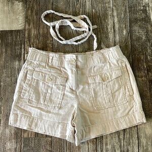 LOFT OUTLET CREAM SHORTS, 2